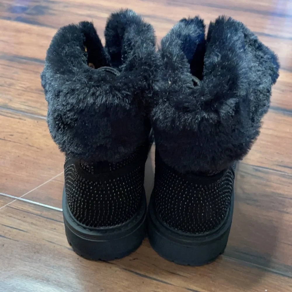 Report boots black rhinestones boots size 3 faux fur trim work boot style